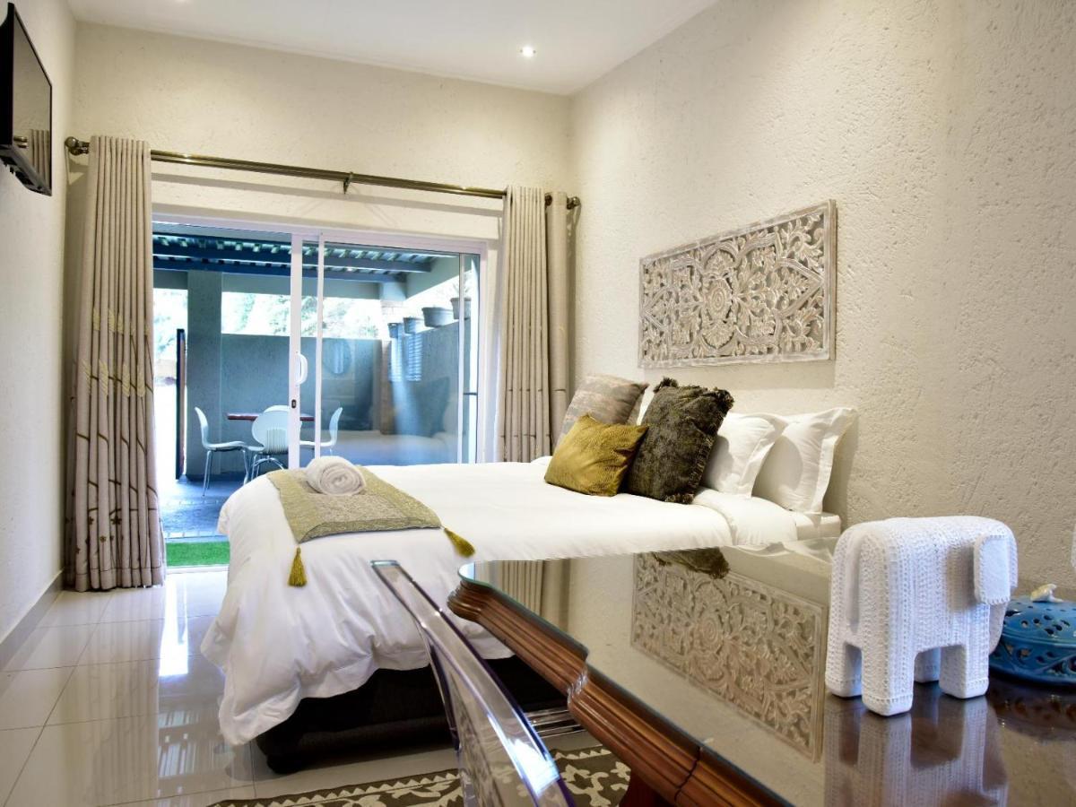 Five O'Clock Zen Boutique Guest House Centurion Exteriör bild