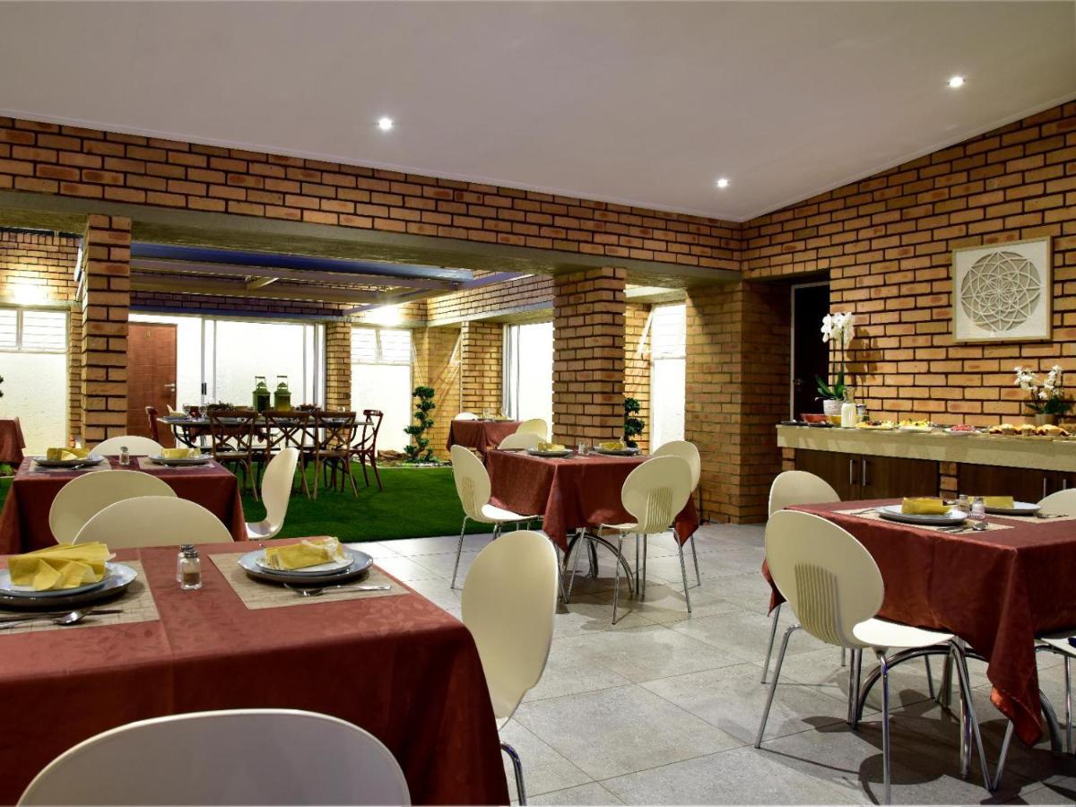 Five O'Clock Zen Boutique Guest House Centurion Exteriör bild